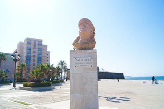 Piso en alquiler en La Caleta - La Viña en Cádiz