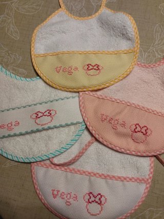 Lote 4 Baberos Bebe Personalizados