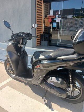 Honda SH 125 Sport Negra