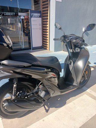 Honda SH 125 Sport Negra