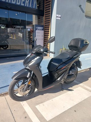 Honda SH 125 Sport Negra