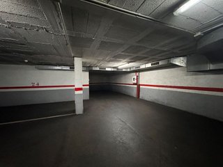 Garaje en venta en Riu en Santa Coloma de Gramanet