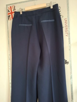 Traje Zara crepé azul marino