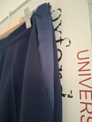 Traje Zara crepé azul marino
