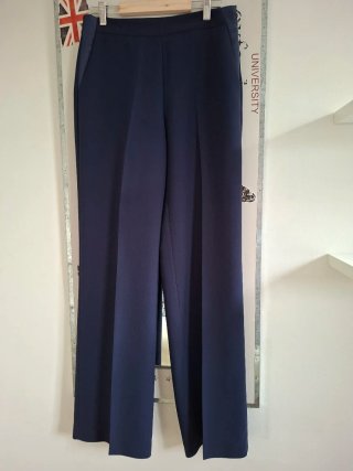 Traje Zara crepé azul marino