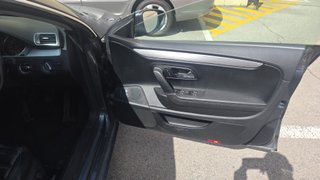 Volkswagen Passat CC 2011
