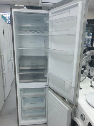 Nevera LG nofrost 2m x 60cm