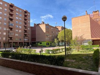 Local comercial en alquiler en Parque de los Cineastas en Zaragoza