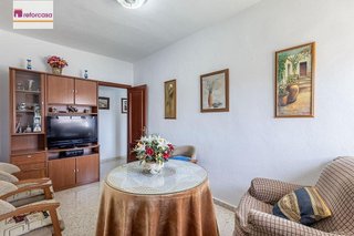 Piso en venta en Almanjáyar en Granada