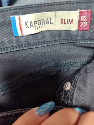 Pantalón vaquero negro