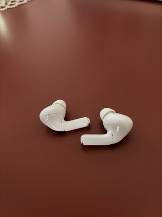 Apple AirPods Pro 2 - Non funzionanti