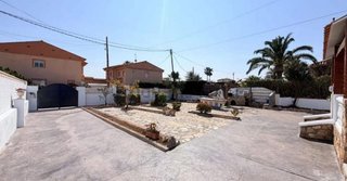 Chalet en venta en Miami Platja - Miami Playa en Mont-Roig del Camp