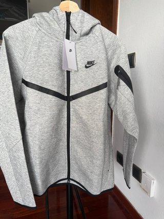 Nike Tech Fleece gris completo, talla M