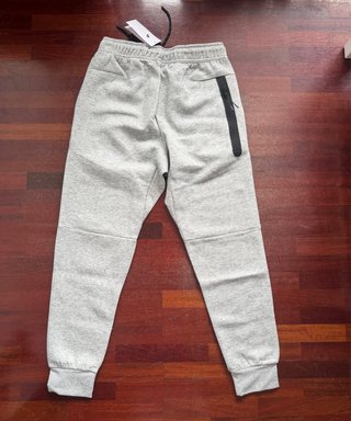 Nike Tech Fleece gris completo, talla M