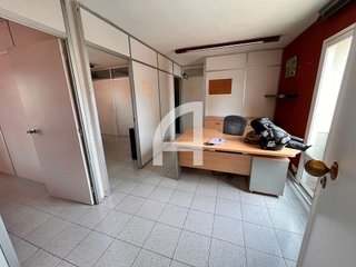 Oficina en venta en Instituts - Ponent - Sota el Camí Ral en Granollers