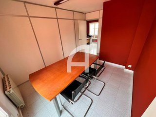 Oficina en venta en Instituts - Ponent - Sota el Camí Ral en Granollers