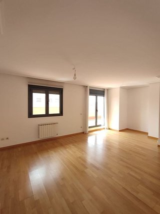 Ático en alquiler en Las Tablas en Madrid