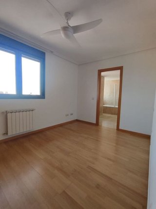 Ático en alquiler en Las Tablas en Madrid