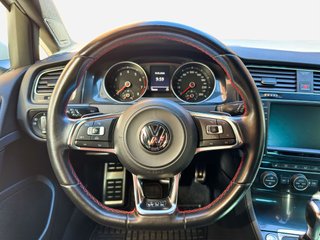 Volkswagen Golf GTI Performance DSG6