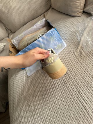 Zapatillas Adidas Beige/Marrón