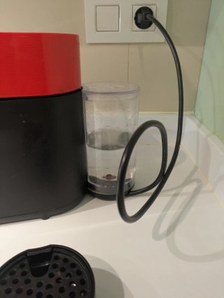 Cafetera Nespresso Vertuo Pop Roja