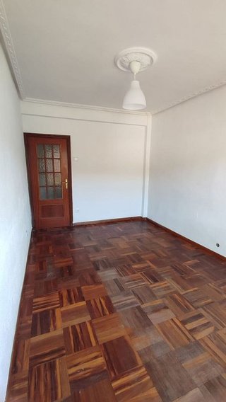 Piso en venta en Corrales de Buelna (Los)
