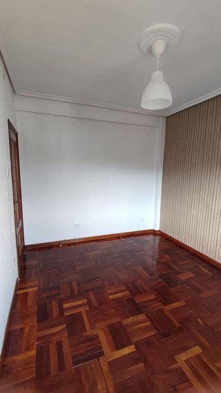 Piso en venta en Corrales de Buelna (Los)
