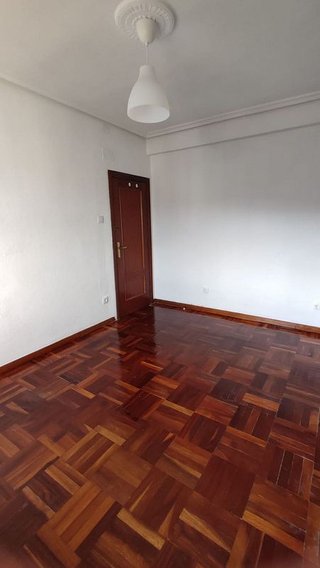 Piso en venta en Corrales de Buelna (Los)