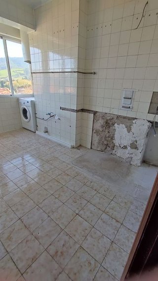 Piso en venta en Corrales de Buelna (Los)