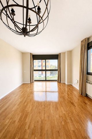 Piso en alquiler en Sanchinarro en Madrid