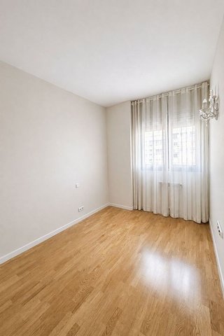 Piso en alquiler en Sanchinarro en Madrid
