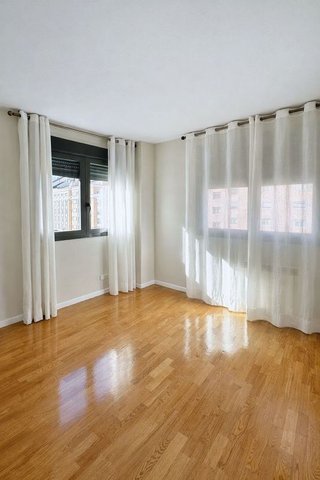 Piso en alquiler en Sanchinarro en Madrid