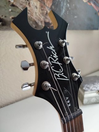 Guitarra Eléctrica BC Rich kkv
