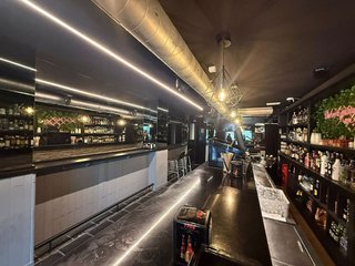 Local comercial en venta en Puerto Chico en Santander
