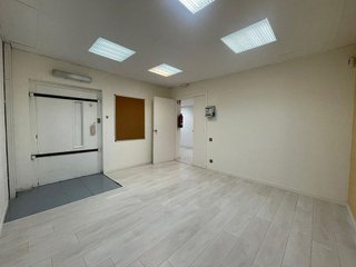 Oficina en alquiler en Les Corts en Barcelona