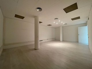 Oficina en alquiler en Les Corts en Barcelona
