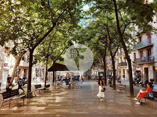 Local comercial en venta en Sant Antoni en Barcelona