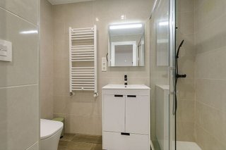 Piso en venta en Camino de Ronda - Rosaleda en Granada