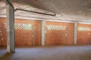 Local comercial en venta en Parque Alcosa - Jardines del Edén en Sevilla
