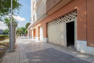 Local comercial en venta en Parque Alcosa - Jardines del Edén en Sevilla