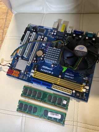 Placa Base ASRock 945GCM-S. 2 RAM