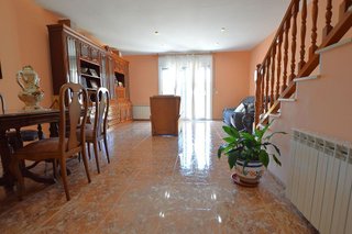 Casa pareada en venta en Santa Maria-Eixample-Sud Sumella en Cubelles