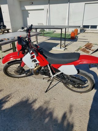 Honda CRM 75 Enduro Roja y Blanca