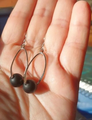 Pendientes Aro con Bola Negra de shungit