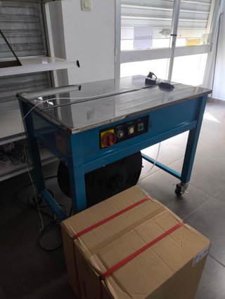 Flejadora Semiautomática BeA + 2.5 Rollos Flejes