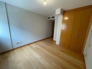 Piso en alquiler en Paseo Sagasta en Zaragoza