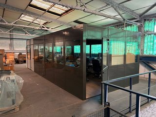 Nave industrial en venta en Almeda - El Corte Inglés en Cornellà de Llobregat