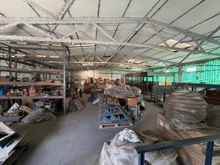 Nave industrial en venta en Almeda - El Corte Inglés en Cornellà de Llobregat