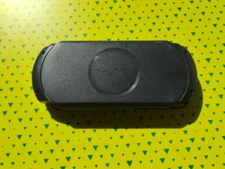 PSP Street + God of War Chains of Olympus