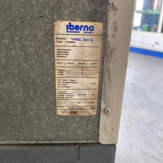 Congelador expositor vertical Berna ESL 033